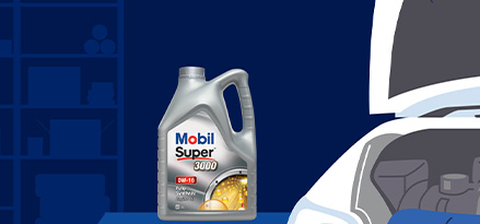 0W-16 est affiché dans le coffre de la voiture