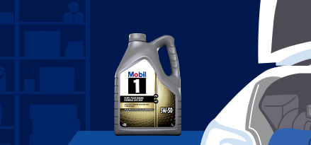 5W-50 est affiché dans le coffre de la voiture