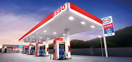 Station Esso Petrol